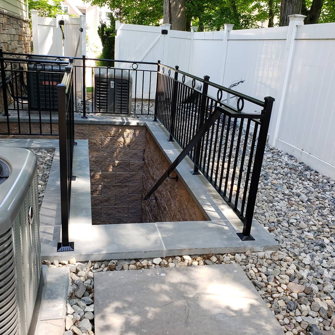 Steel Areaway Railing, photo 2